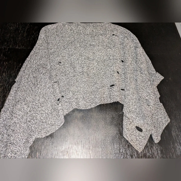 Kerisma Poncho Pullover Gray Marled Sweater. Size One Size Fits All. EUC - Picture 3 of 6